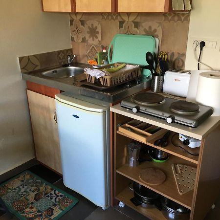 Garden Studio Apartment ナフプリオ エクステリア 写真